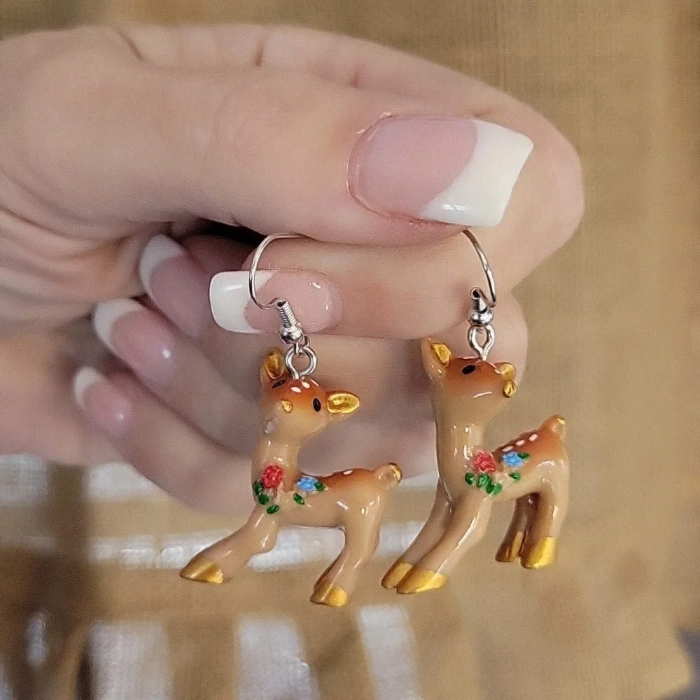 FAIRYTALE FAWN Earrings - Picture 5 of 7
